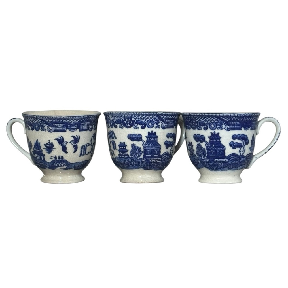 Blue‎ Willow Classic Blue and White Ceramic Lot of 3 Coffee Cups
